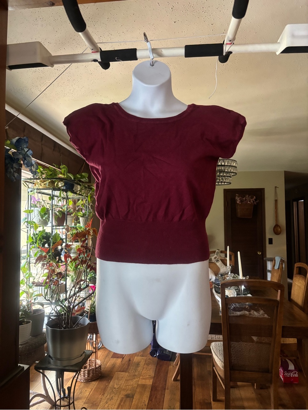 Vintage Michelle Stuart Women’s Short-Sleeve Ribbed Hem Top — Burgundy Size M
